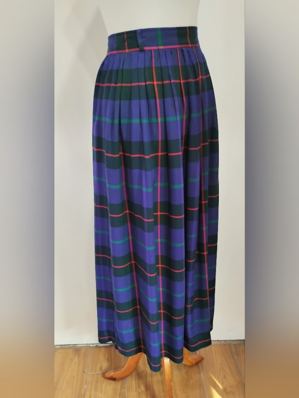 VINTAGE PLEATED PLAID MIDI SKIRT